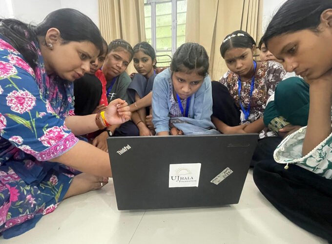 डिजिटल सहेली कार्यक्रम के अंतर्गत बालिकाओं को डिजिटल साक्षरता कौशल निखारने का मिल रहा अवसर