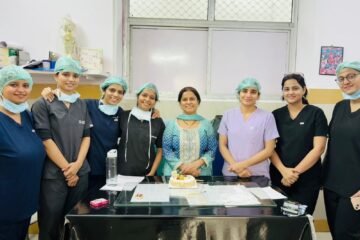 30 वर्षीय महिला की जटिल सर्जरी द्वारा 25 गांठे निकालकर गर्भाशय सुरक्षित रखा