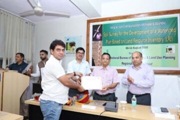 भा.कृ.अ.प.-राष्ट्रीय मृदा सर्वेक्षण एवं भूमि उपयोग नियोजन ब्यूरो, उदयपुर में वाटरशेड विभाग के अभियंताओं के प्रशिक्षण कार्यक्रम का समापन
