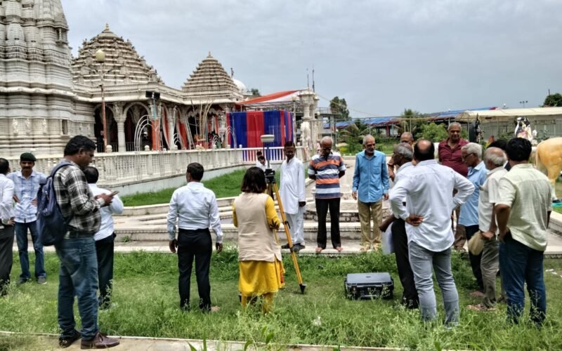 भगवान महाकालेश्वर की मौजूदगी में हुई मंदिर भूमि की वैज्ञानिक पैमाइश