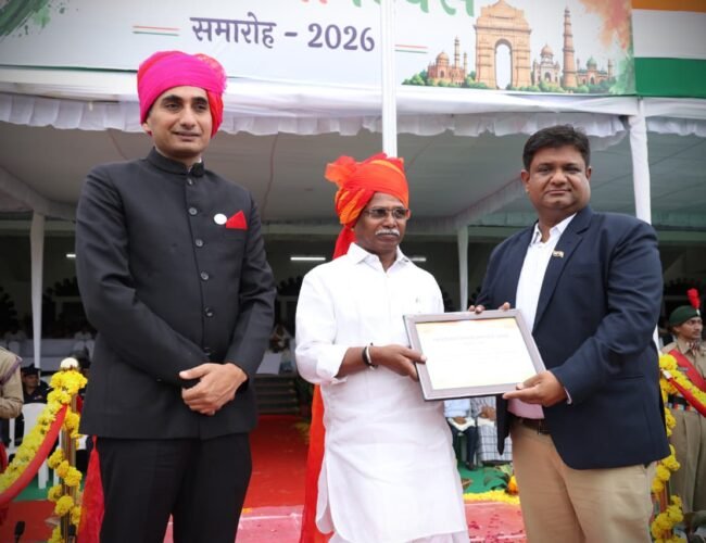 19 वर्षों की सेवा के लिए डॉ. गौरव पाईवाल को मिले पांच प्रतिष्ठित सम्मान