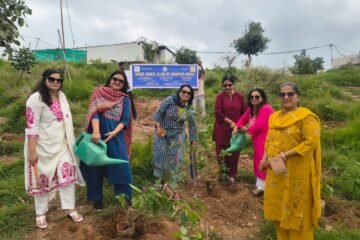इनरव्हील दीवाज ने हरियाली अमावस्या पर 2100 पौधे लगाकर दिया पर्यावरण संरक्षण का संदेश