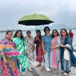 धूप-बारिश में महिलाओं का सहारा बना रोटरी एलीट, फतेहसागर किनारे बांटी 20 छतरियां