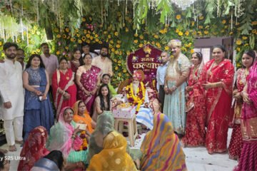 जोगपोल मंडी के नाल उदयपुर स्थित सगस जी बावजी के जन्मोत्सव पर भक्तों की दर्शनों के लिए लगी लंबी कतार