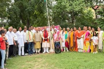 देशभक्ति के जज्बे के साथ मनाया स्वतंत्रता दिवस, पर्यावरण संरक्षण का दिया संदेश