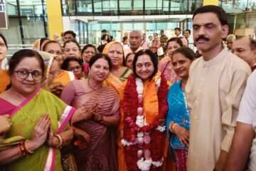 पूजनीया रासेश्वरी देवी का उदयपुर आगमन पर भव्य स्वागत, जन्माष्टमी पर आज विशेष कार्यक्रम