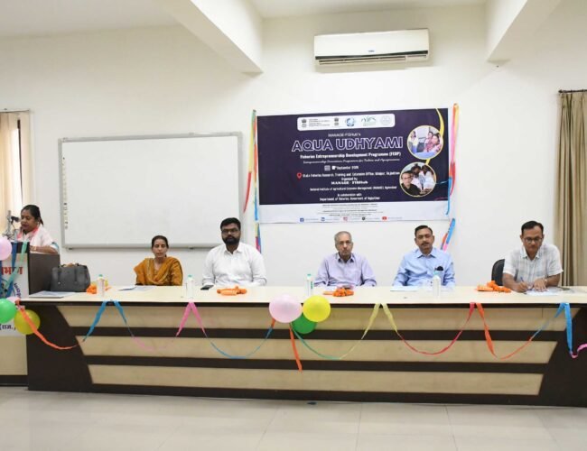 जयसमन्द में मत्स्य पालकों के लिए एक्वा रीच कार्यक्रम