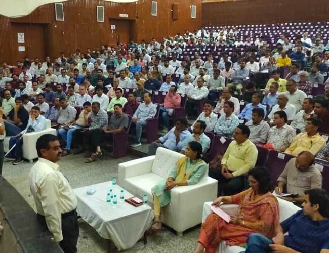 पूर्ण सतर्कता और गंभीरता से करें मतगणना दायित्वों का निर्वहन