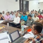राष्ट्रीय स्वास्थ्य कार्यक्रमो एवं जनकल्याणकारी योजनाओं की हुई समीक्षा