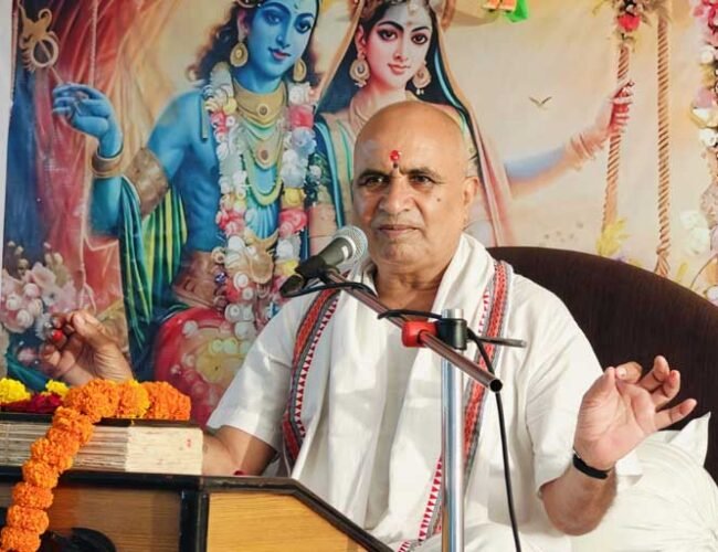 गो का मतलब इंद्रियां वर्धन का मतलब बढऩा वही गोवर्धन लीला : पुष्कर दास महाराज