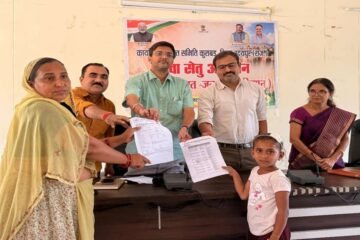 विशेष जनसेवा शिविरों में मिल रही राहत की सौगात