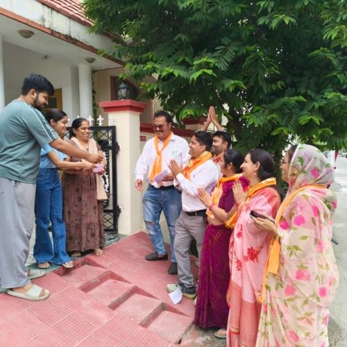 वार्ड 12 निर्दलीय प्रत्याशी यतेंद्र दाधीच का सघन जनसंपर्क