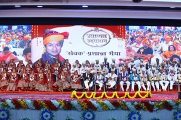 दिव्यांगता नहीं रोक पाई सपनों की डोली, 50 जोड़ों ने थामा एक-दूसरे का हाथ