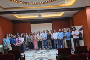 उदयपुर में रोबोटिक घुटना प्रत्यारोपण की आधुनिक तकनीक पर डॉ. विनय पाराशर ने ली सीएमई