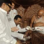 महापौर पारस सिंघवी ने इंदौर पहुंचकर गुरुदेव सुधा सागर जी का लिया आशीर्वाद