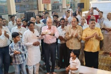अशोक नगर जैन मंदिर उदासीन आश्रम में दशलक्षण महापर्व के तपस्वियों का सामूहिक पारणा