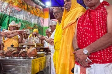मन, वचन और कर्म की एकरूपता ही आर्जव धर्म का सारःपंडित रविकीर्ति