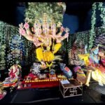 राधाष्टमी पर वृंदावन-सी सजी झांकी, 501 किलो केले का लगाया भोग