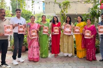 पिस्टल शूटर दीपक शर्मा ने किया अनंत फाउंडेशन की नवरात्रि डांडिया रात्रि के पोस्टर का विमोचन