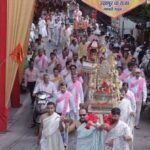 हाथीपोल धर्मशाला से गणगौर घाट तक निकला भगवान का भव्य वरघोड़ा