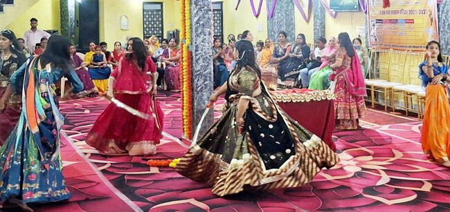 उदयपुर में गूंजा शौर्य और सनातन संस्कृति का जयघोष-तलवार गरबा रास में हुआ शस्त्र पूजन एवं नारी शक्ति सम्मान
