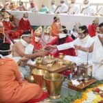 सूरजपोल दादावाड़ी में भक्तिभाव से संपन्न हुआ 54 जोड़ों का दादा गुरुदेव महापूजन