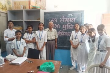 वर्धमान स्कूल में जल संरक्षण व नशा मुक्ति अभियान: डॉ. पी.सी. जैन ने प्लास्टिक के खतरों से किया सावधान