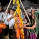  घी, दूध और दही से तौलकर पालिका अध्यक्ष ममता चपलोत, उपाध्यक्ष श्रेया गर्ग और राजेश चपलोत का किया अभिनंदन