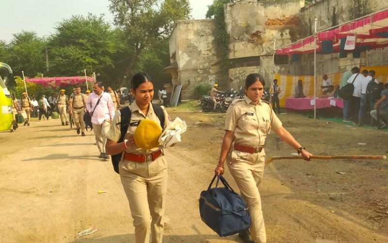 सुरक्षा कर्मी पूर्ण सतर्कता से निभाएं दायित्व – एसपी