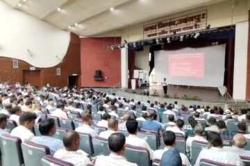 रिटर्निंग अधिकारियों का प्रशिक्षण आयोजित, मतदान प्रक्रिया की बारीकियां समझाई