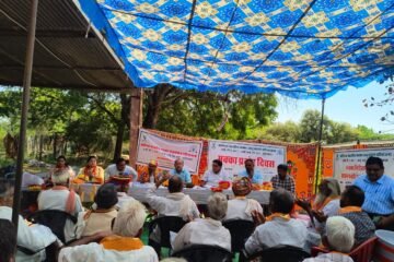 केड़ारिया गाँव में कृषि वैज्ञानिकों ने आयोजित किया मक्का अग्रिम पंक्ति प्रदर्शन एवं फील्ड डे