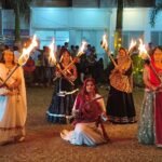 उदयपुर: सिल्वर रेजीडेंसी में अष्टमी पर भक्ति और शक्ति का अनोखा संगम; तलवार और मशाल रास ने मोहा मन
