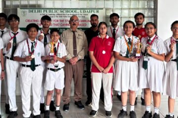 डी पी एस, उदयपुर की कराटे टीम  सर्वाधिक स्वर्ण पदक के साथ चौंपियन