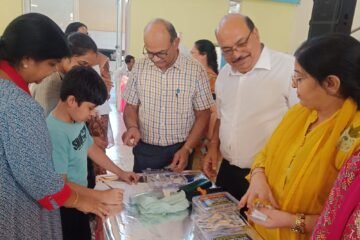 उदयपुर: अग्रवाल समाज ने बांटी 200 से अधिक सदस्यों को इमरजेंसी ‘हार्ट किट’