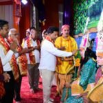 पुष्प वाटिका के मनोहारी दृश्य और भगवान परशुराम – लक्ष्मण संवाद ने श्रद्धालुओं को किया भावविभोर