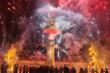 उदयपुर में भव्यता के साथ संपन्न हुआ 78वां विजयादशमी महोत्सव: 100 फीट लंबी ‘सोने की लंका’ और गगनचुंबी पुतलों के दहन का गवाह बना शहर
